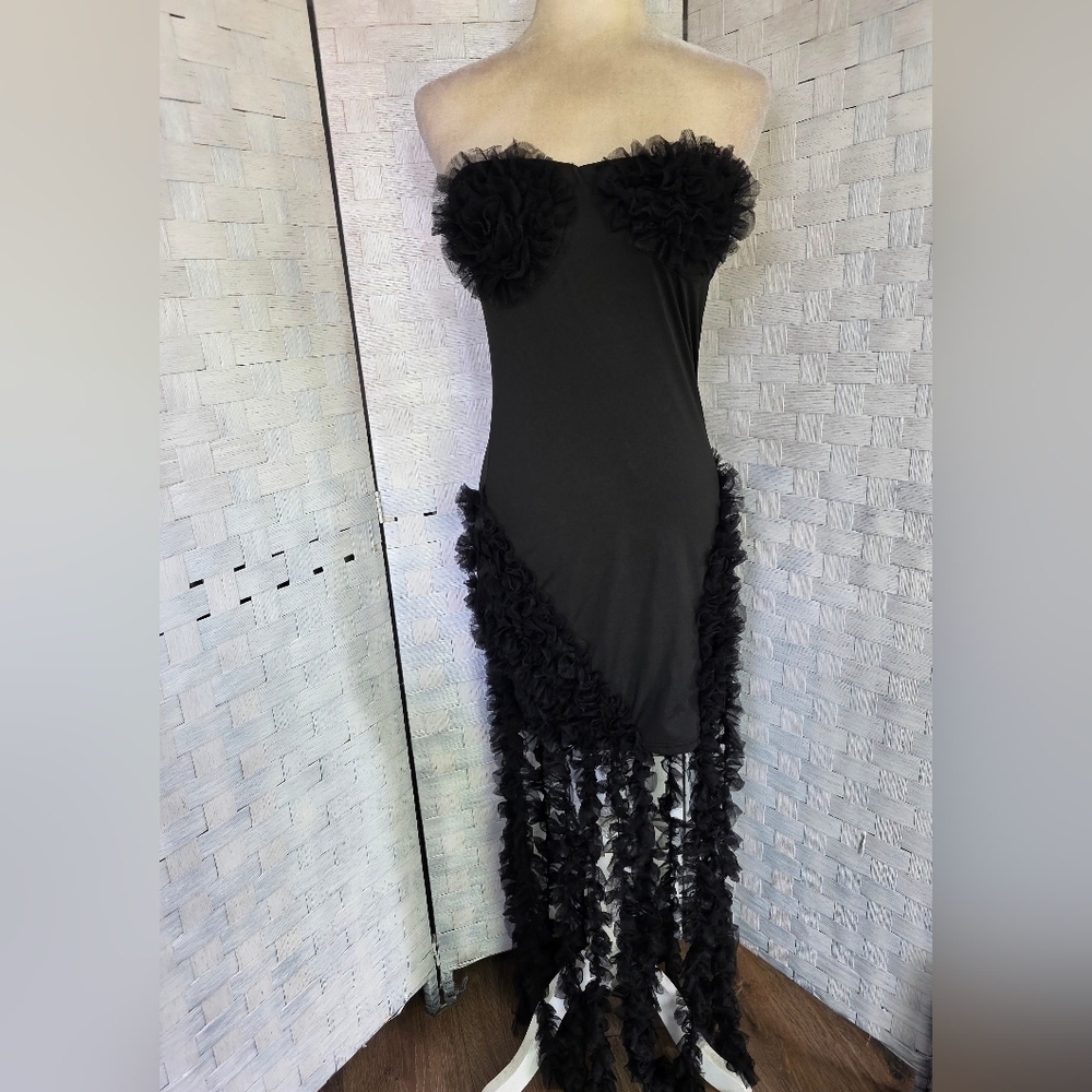 SHEIN Strapless Dress - Picture 5 of 9